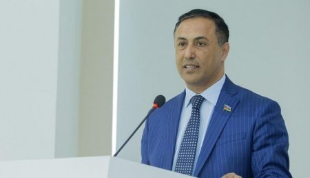 Deputatlar koronavirusdan danışır: “İnsanların çox olduğu yerlərdən qaçmaq lazımdır”