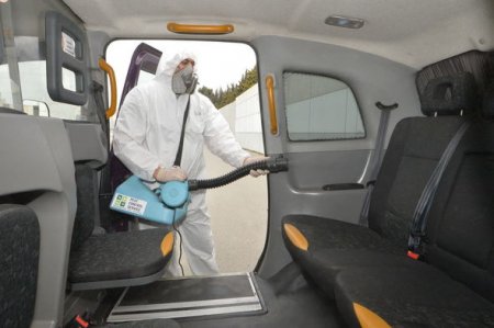 Bakı aeroportunda taksilər dezinfeksiya olunur - FOTO