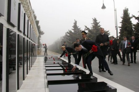 Bakıda Azərbaycan və Gürcüstan Müdafiə nazirlərinin görüşü keçirilib
