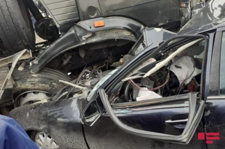 Ağcabədidə iki avtomobil toqquşub, xəsarət alan var