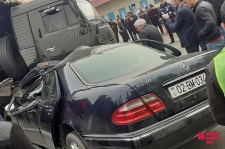 Ağcabədidə iki avtomobil toqquşub, xəsarət alan var