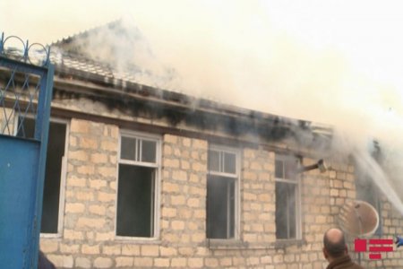 Ağdamda 5 otaqlı ev yanıb - FOTO