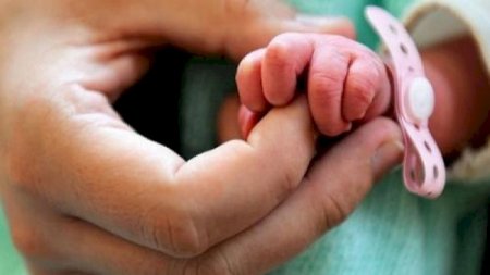 Baş həkim hakim qarşısına çıxacaq – Ana ölümündə günahlandırılır