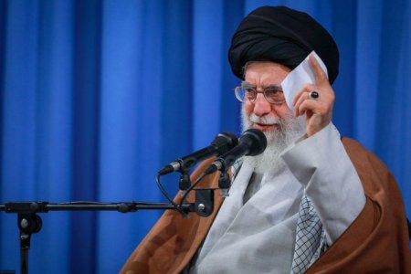 İranın ali rəhbərinin ənənəvi bayram çıxışı koronavirusa görə təxirə salındı