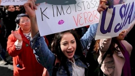 “Bir azdan intihar edirəm, rahat olun...” yazıb özünü binadan atdı