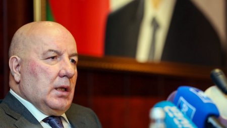 Manatın məzənnəsi necə olacaq və Rüstəmovun “B” planı nədir? (EKSPERT)