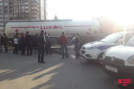 Gəncədə yük maşını piyadanı vurub
