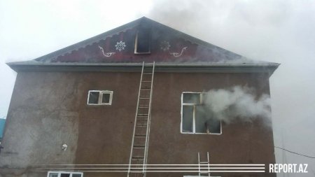 Cəlilabadda ev yandı