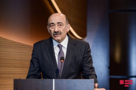 Əbülfəs Qarayev ictimaiyyətə müraciət edib