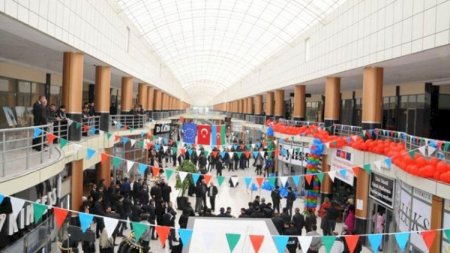 “Sədərək”də etiraz aksiyası - Ticarət mərkəzinin bağlanması tələb edilir