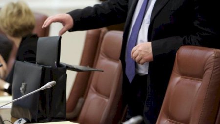 İcra başçısı cəzalandırıldı - SƏBƏB