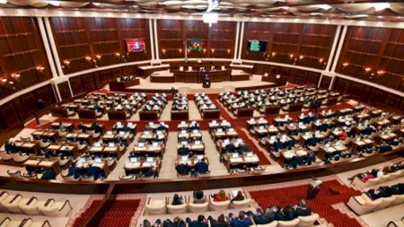 Azərbaycanda parlamentin iclasları dekabradək elektron keçiriləcək