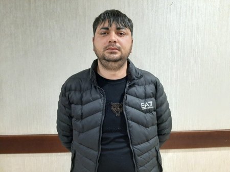 Bakıya maşının “baqaj”ında girmək istəyirdi, saxlanıldı - Fotolar