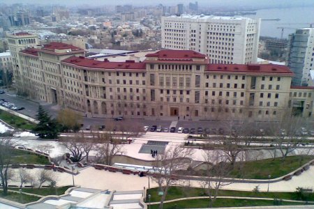 Xüsusi karantin rejimində KİV-lərin fəaliyyətinə icazə verilib