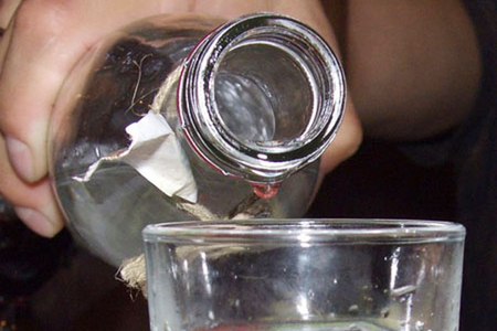 Pandemiya günlərində Rusiyanı daha betər bəla bürüyüb - Əyyaşlıq