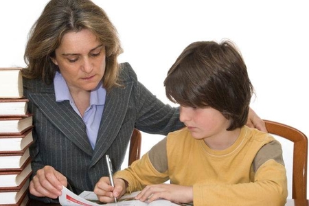 Fəaliyyətinə icazə verilən repetitorlar işini necə quracaq – ekspertdən açıqlama Fəaliyyətinə icazə verilən repetitorlar işini necə quracaq – ekspertdən açıqlama