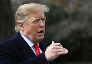 ABŞ-da prezident seçkiləri təxirə salınmayacaq ABŞ-da prezident seçkiləri təxirə salınmayacaq