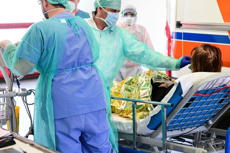 İtaliyada 152 həkim koronavirusun qurbanı olub