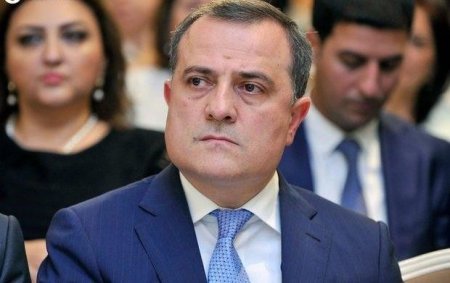 NEFT VƏ SƏNAYE UNİVERSİTETİNDƏ QEYRİ-ADİ QALMAQAL – Təhsil naziri xəbər tutdu və prorektoru vəzifəsindən azad etdi...