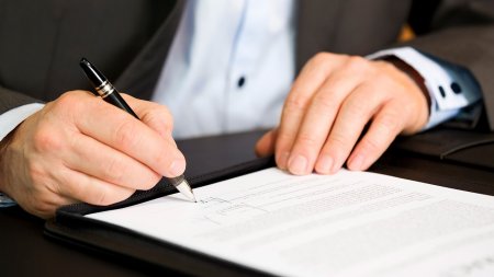 Əmək müqaviləsi olanlar dövlətdən dəstək alacaqlar