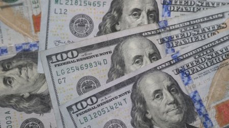 Aprelin 3-nə USD/AZN rəsmi məzənnəsi