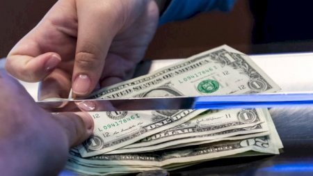 Dollar sabah bu qiymətə olacaq