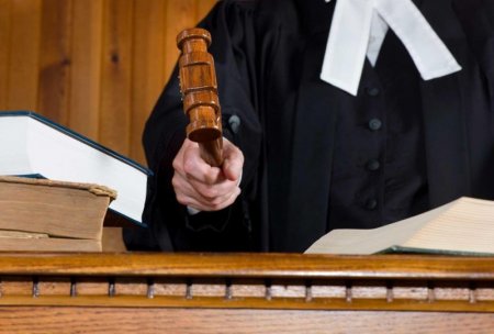 Azərbaycanda xanım müəllimdən şok cinayət: Qadınları dələduzluq toruna belə saldı — Cinayət işi