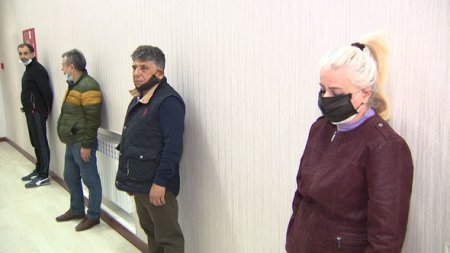 Bakıda bu gözəllik salonu karantinə rəğmən işləyirmiş - FOTO