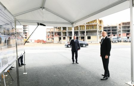 Prezident məcburi köçkünlər üçün tikilən binalarda olub - Yenilənib+Fotolar