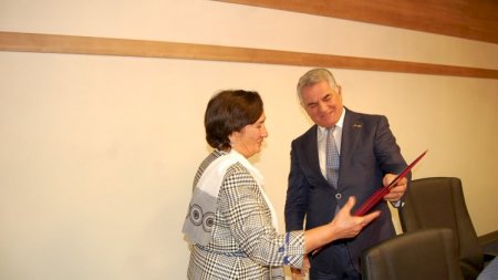 İki rayonu kafe kimi idarə edən icra başçısı