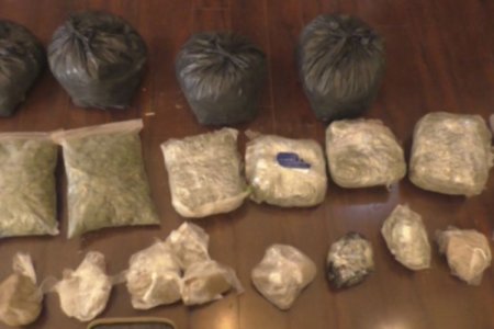 Yardımlıda avtomobildən 16 kq narkotik və odlu silahlar götürülüb - VİDEO