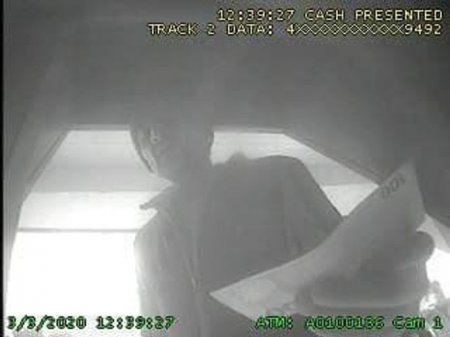 Xırdalanda vətəndaşların kartlarındakı pulları mənimsəyən şəxs tutulub - FOTO