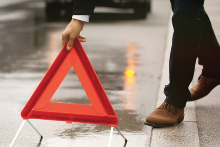 Bakıda avtobus yük maşınına çırpıldı