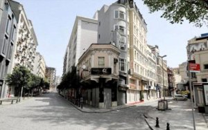 Türkiyədə bayram günlərində küçəyə çıxmaq qadağan edilib