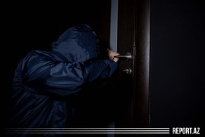 Bakıda evdən 14 min manatlıq oğurluq oldu