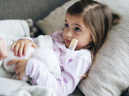 ÜST rəsmisi uşaqların koronavirusa yoluxmasından danışdı: “Böyük risk deyil”