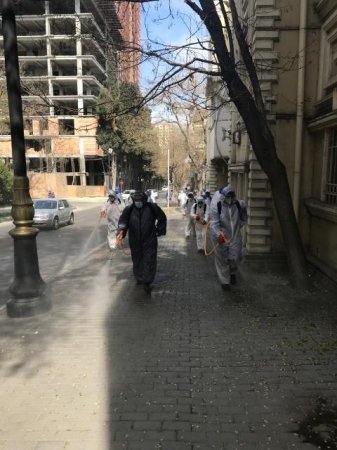 Nəsimi rayonunda karantin rejiminin tələblərinin yerinə yetirilməsi məqsədilə zəruri tədbirlər davam etdirilir -FOTOLAR