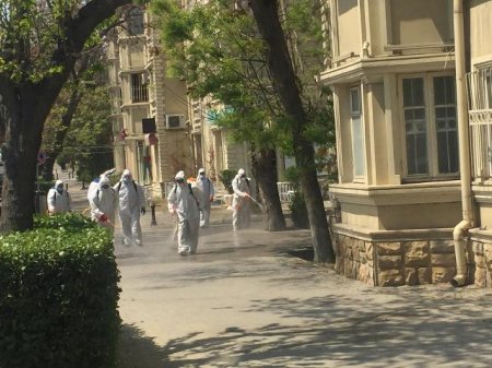 Nəsimi rayonunda karantin rejiminin tələblərinin yerinə yetirilməsi məqsədilə zəruri tədbirlər davam etdirilir -FOTOLAR