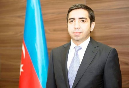 Zaur Əliyev: 