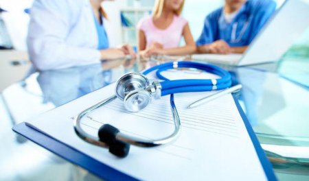 В Азербайджане врачи, борющиеся с коронавирусом, могут быть застрахованы