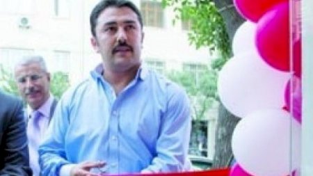 9 nəfərə qarşı dələduzluq edən şirkət rəhbəri hakim qarşısında