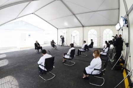 İlham Əliyev və Mehriban Əliyeva modul tipli ilk xəstəxana kompleksinin açılışında - YENİLƏNİB + FOTO