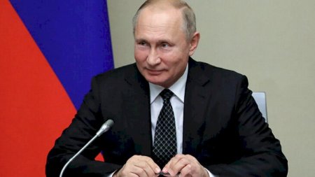 Vladimir Putin Azərbaycan xalqını təbrik etdi
