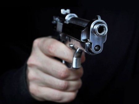 İş adamı lüks mənzilində intihar etdi - FOTO