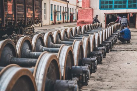 Şimal vaqon deposunda tikinti işləri davam etdirilir (FOTOLAR)