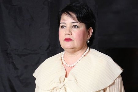 Azərbaycanlı aktrisa və ailəsi koronavirusa yoluxdu - Foto