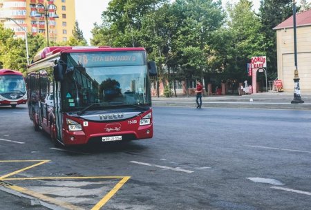 Bir sıra müntəzəm marşrut xətlərinin hərəkət istiqamətində dəyişiklik edilib