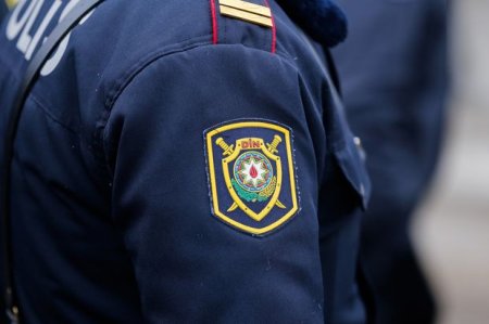 Azərbaycanda 53 nəfərin koronavirusa yoluxduğu küçədə polisə xəsarət yetirdilər - RƏSMİ