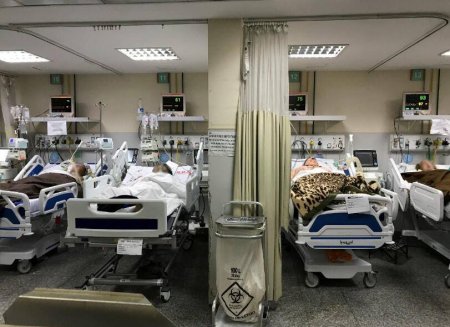 Braziliyadan qan donduran görüntülər: Xəstələrlə meyitlər bir arada FOTO