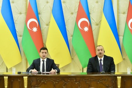 Ukrayna Prezidenti koronavirusla mübarizədə yardıma görə İlham Əliyevə təşəkkür edib